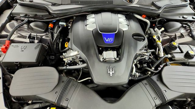 2023 Maserati Ghibli Modena RWD w/ Nerissimo Pkg, Ventilated Seats & 20' Urano Wheels - 23034792 - 25