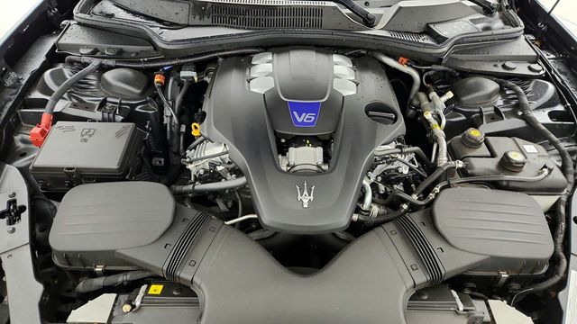 2023 Maserati Ghibli Modena with Full Natural Drilled Leather & 20'' Teseo Wheels - 22947552 - 26