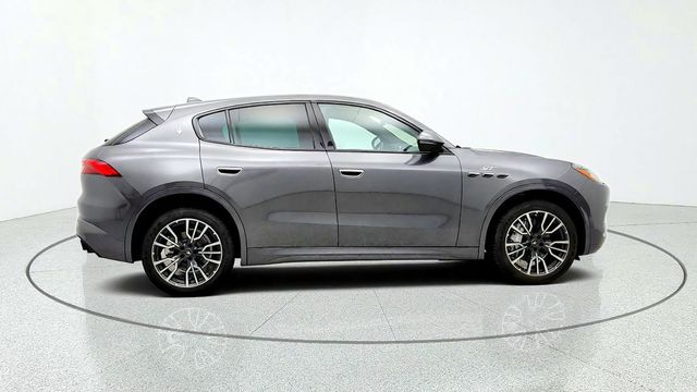 2023 Maserati Grecale GT AWD w/ 20'' Forged Wheels, Driver Assist L1 & Nerissimo Pkg - 23091798 - 3