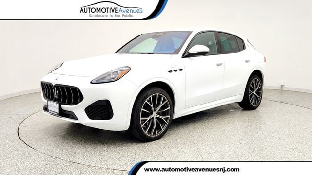 2023 Maserati Grecale GT AWD w/ 21'' Wheels, Driver Assist. Pkg & Neroissimo Pkg - 23022540 - 0