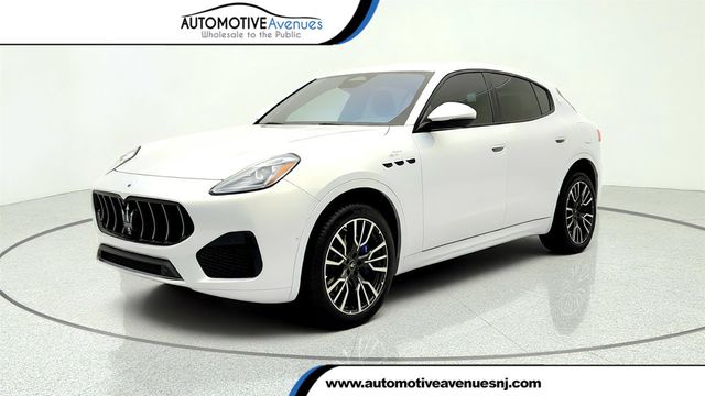 2023 Maserati Grecale GT AWD w/ Nerissimo Pkg & Driver Assistance Pkg L1 - 23046003 - 0
