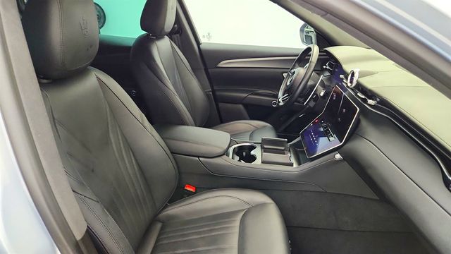 2023 Maserati Grecale GT AWD w/ Nerissimo Pkg & Driver Assistance Pkg L1 - 23046003 - 23