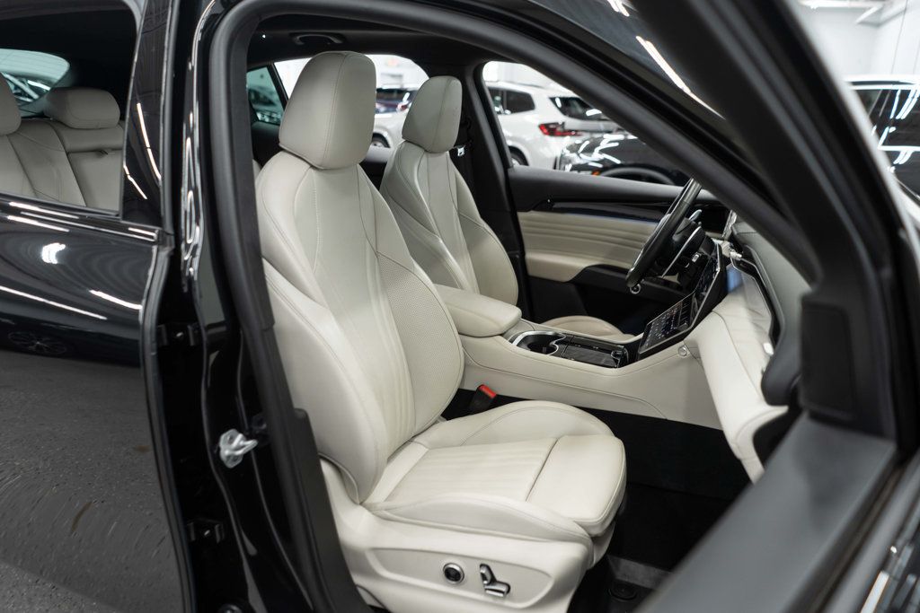Maserati Grecale photo 11
