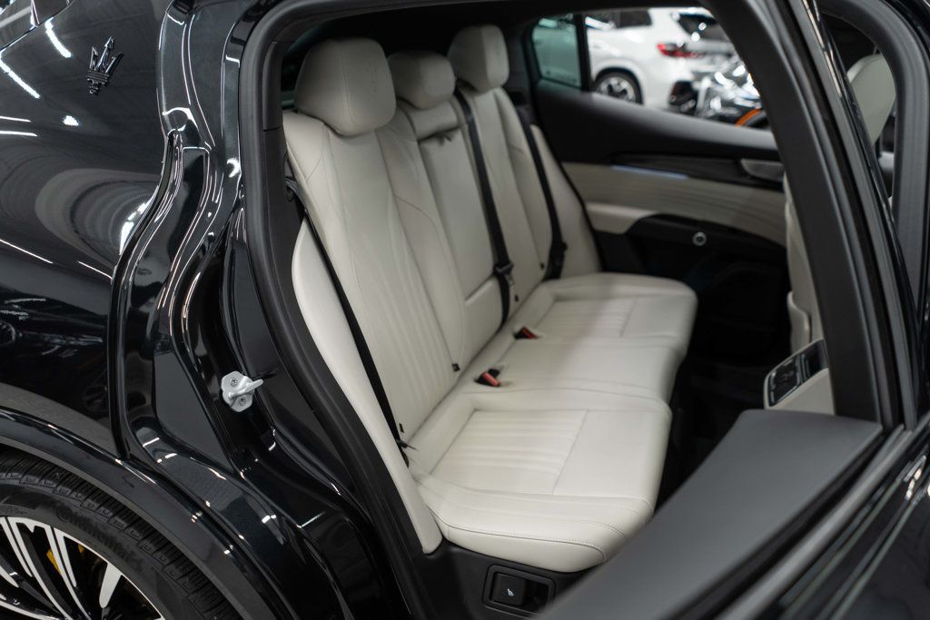 Maserati Grecale photo 12