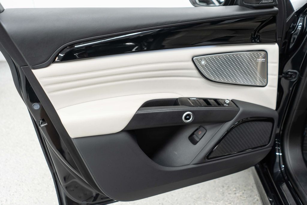 Maserati Grecale photo 14