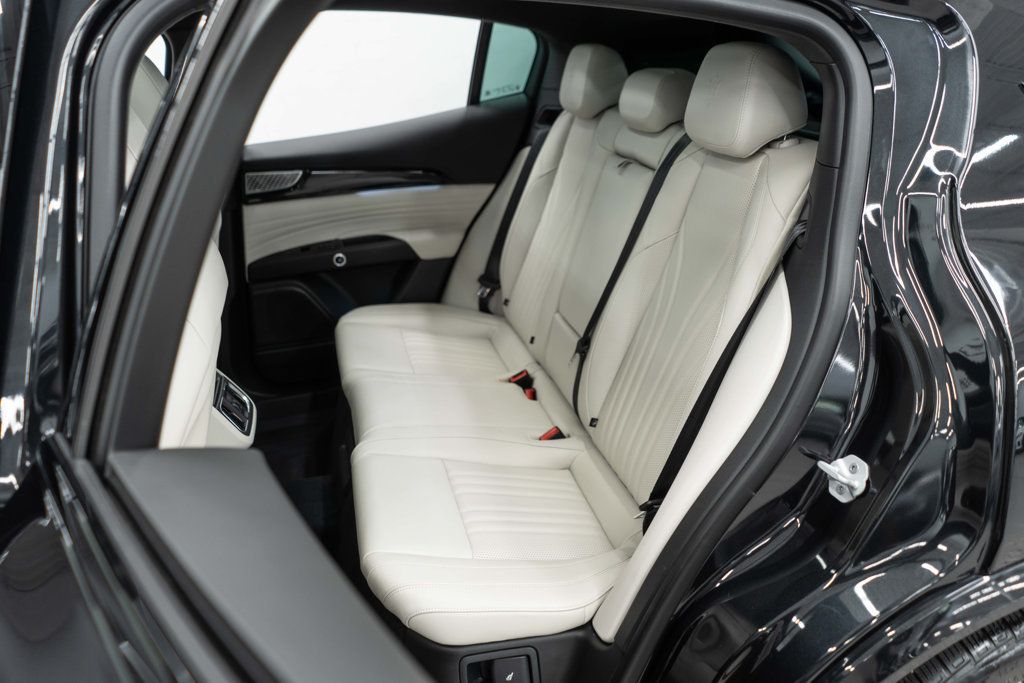 Maserati Grecale photo 31