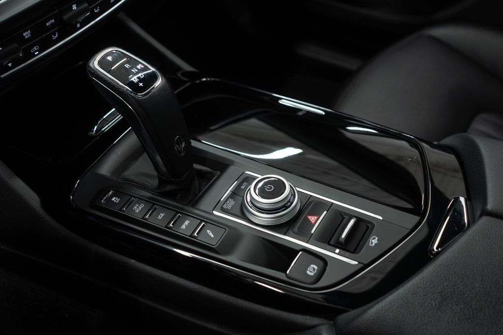 Maserati Levante photo 18