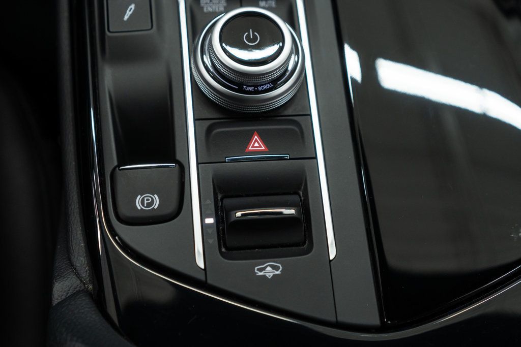 Maserati Levante photo 23
