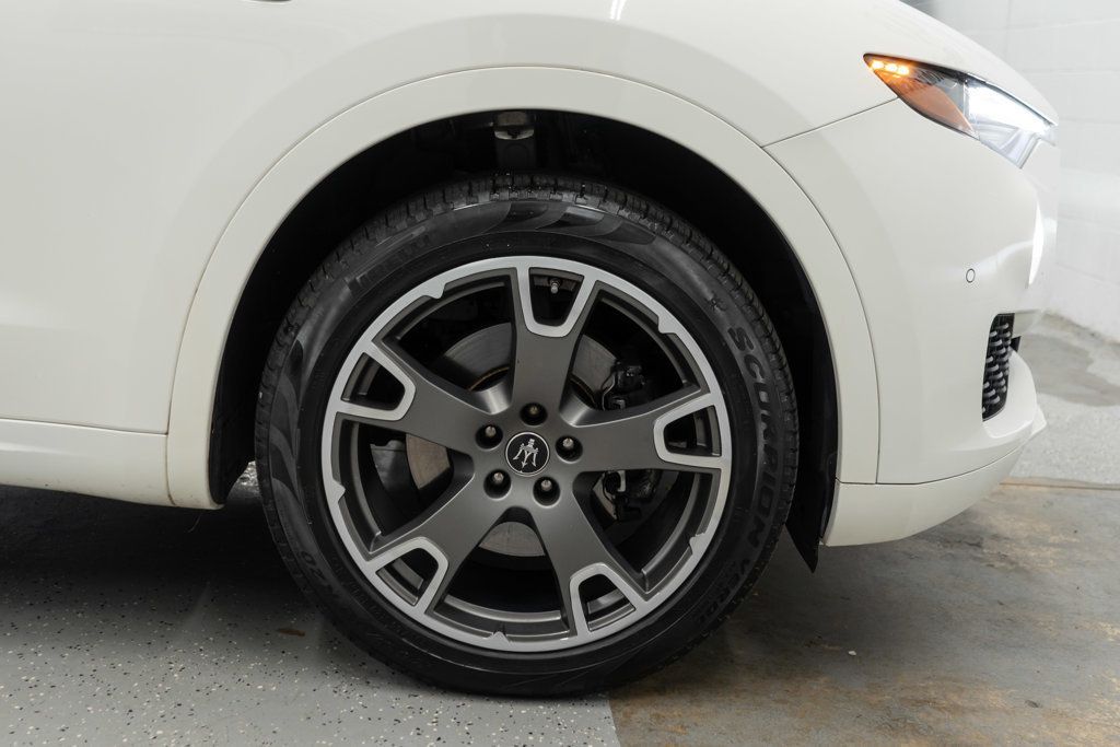Maserati Levante photo 37