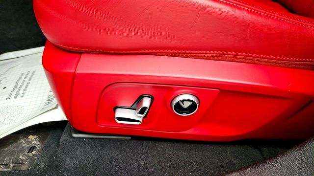 2023 Maserati Levante GT AWD w/ Premium harman/kardon 900W Audio & Red Leather - 23002211 - 11