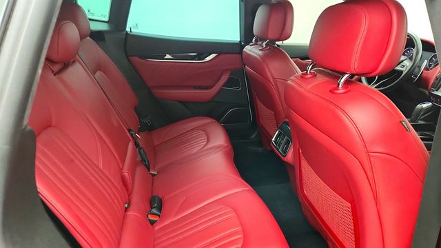 2023 Maserati Levante GT AWD w/ Premium harman/kardon 900W Audio & Red Leather - 23002211 - 23