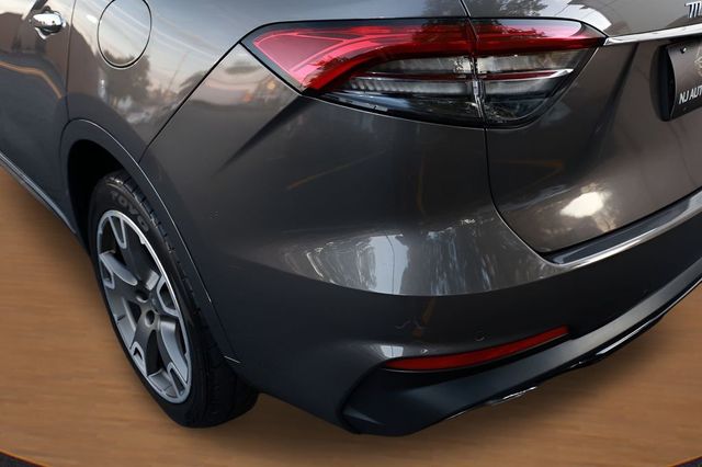 2023 Maserati Levante Modena - 23078947 - 10