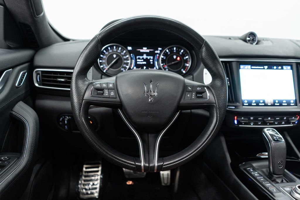 Maserati Levante photo 15