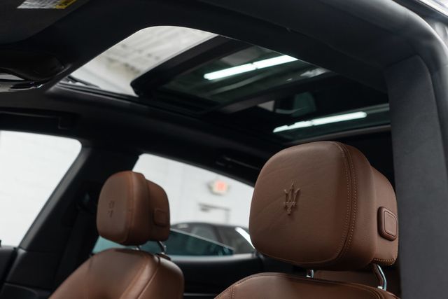 2023 Maserati Levante Modena AWD - 23091216 - 7