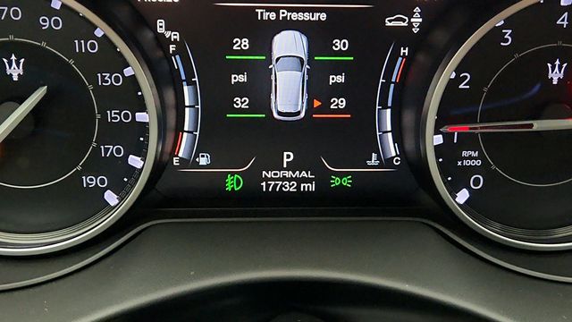 2023 Maserati Levante Modena AWD with Full Natural Drilled Leather & 21'' Wheels - 22941011 - 15