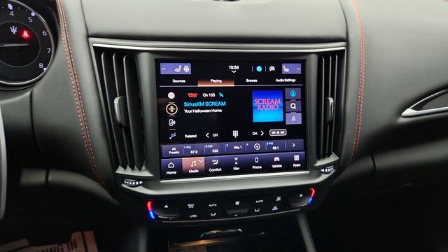 2023 Maserati Levante Modena AWD with Full Natural Drilled Leather & 21'' Wheels - 22941011 - 18