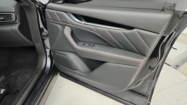 2023 Maserati Levante Modena AWD with Full Natural Drilled Leather & 21'' Wheels - 22941011 - 26