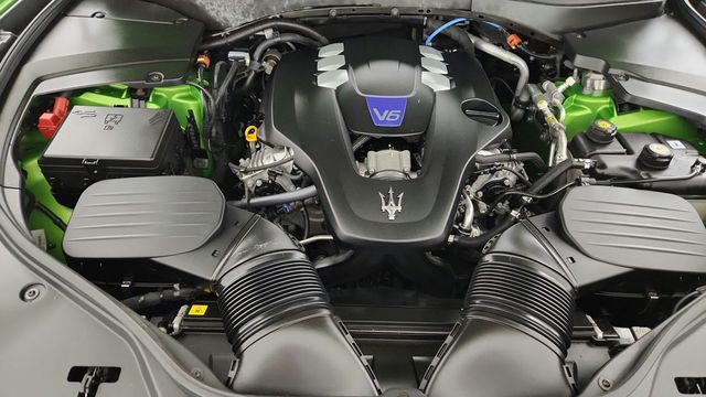 2023 Maserati Levante Modena Serie Limitata AWD w/ Full Natural Drilled Leather - 23081131 - 26