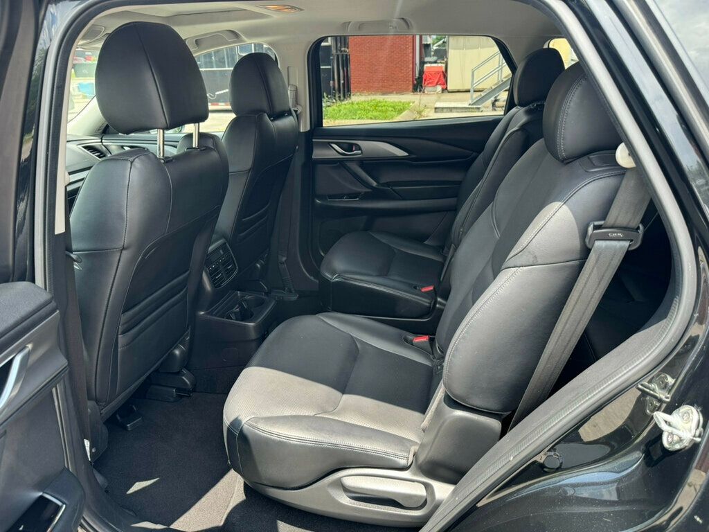 2023 Mazda CX-9 Touring AWD - 22877176 - 10