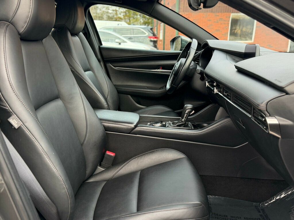 2023 Mazda Mazda3 Hatchback 2.5 S Preferred Automatic FWD - 22975888 - 19