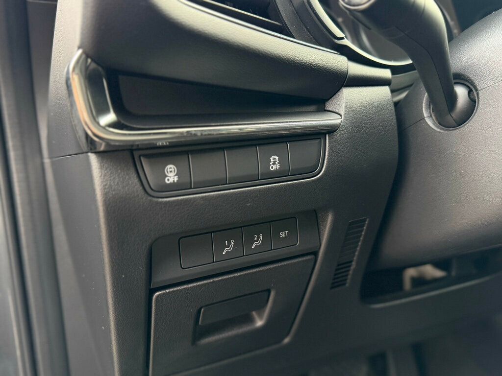 2023 Mazda Mazda3 Hatchback 2.5 S Preferred Automatic FWD - 22975888 - 24