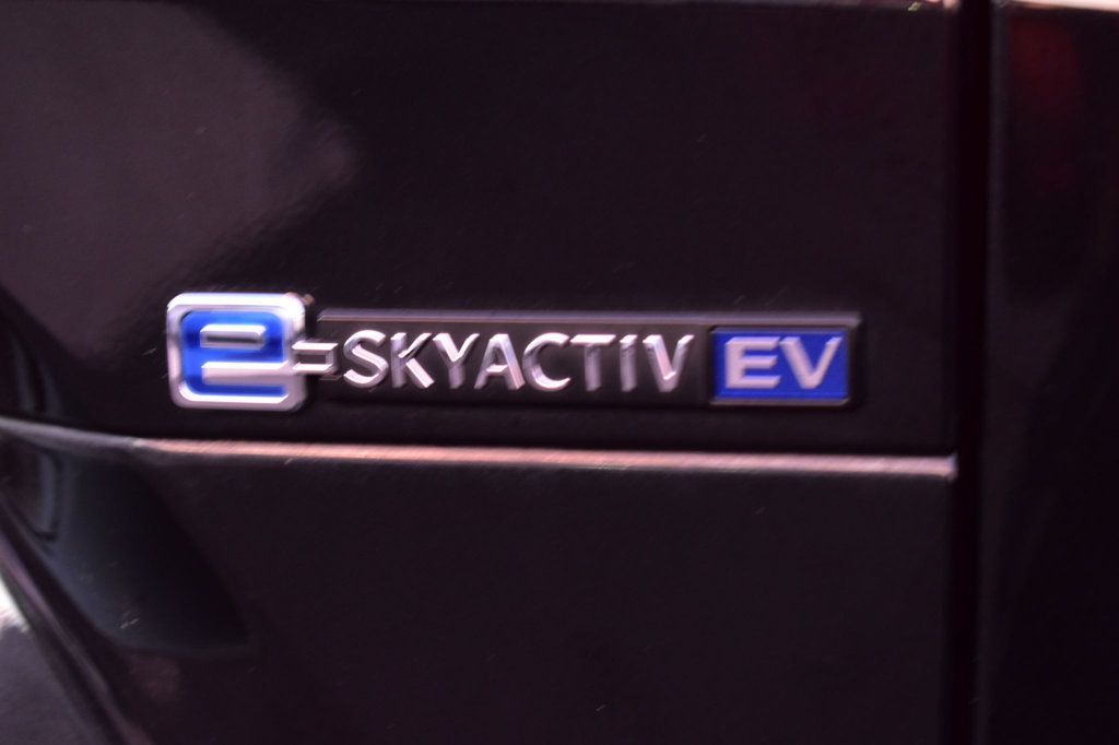 2023 Mazda MX-30 EV Premium Plus Package FWD - 22962636 - 55