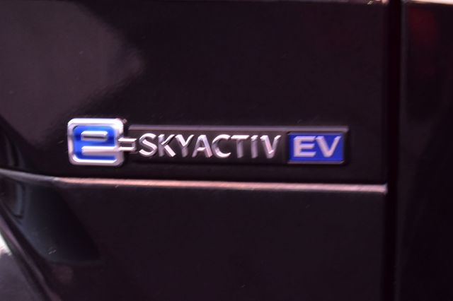 2023 Mazda MX-30 EV Premium Plus Package FWD - 22962636 - 55