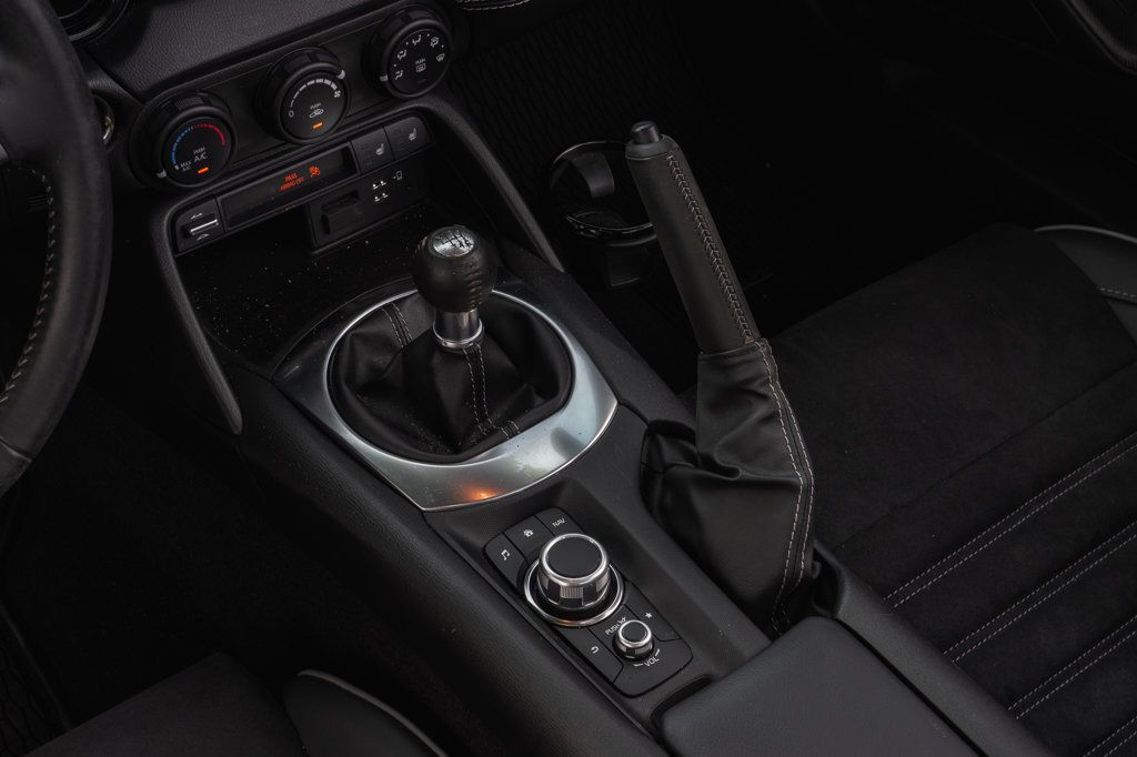 2023 Mazda MX-5 Miata Miata RF photo 16