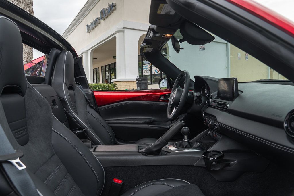 2023 Mazda MX-5 Miata Miata RF photo 19