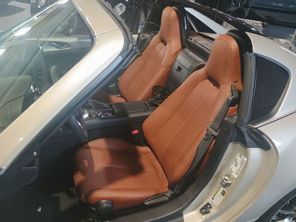 2023 Mazda MX-5 Miata RF Grand Touring 1 Owner Clean Carfax 490 Miles Factory Warranty - 22962759 - 19