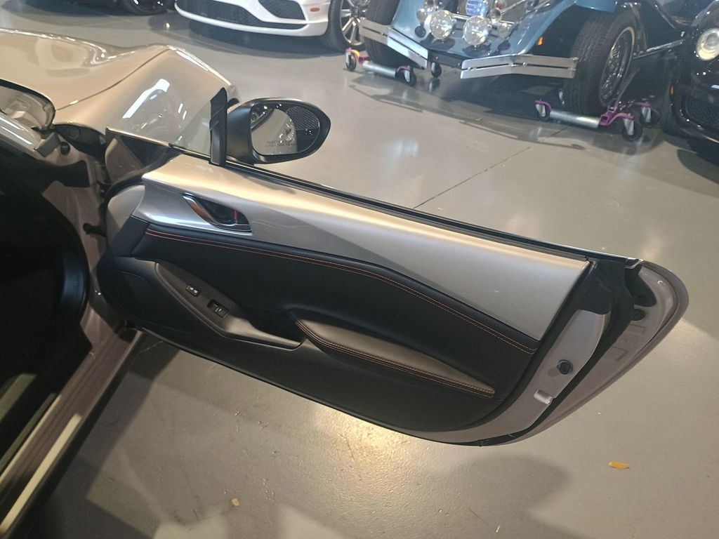 2023 Mazda MX-5 Miata RF Grand Touring 1 Owner Clean Carfax 490 Miles Factory Warranty - 22962759 - 35
