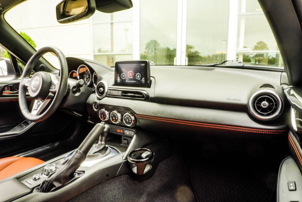 Mazda MX-5 photo 15
