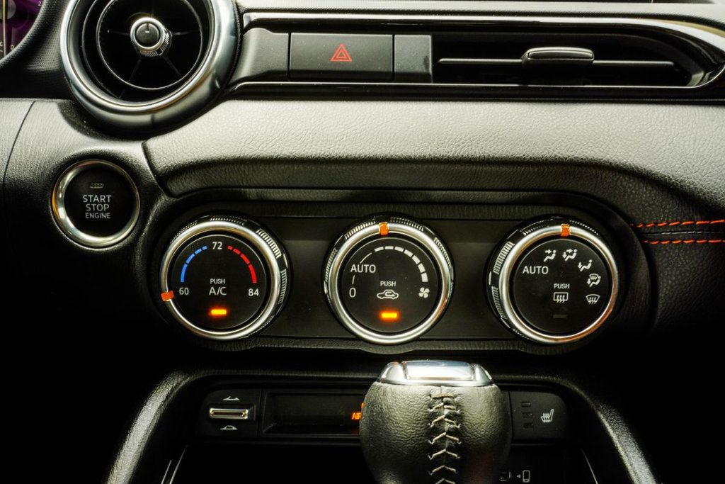 Mazda MX-5 photo 19