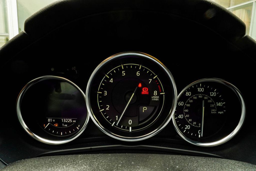 Mazda MX-5 photo 24