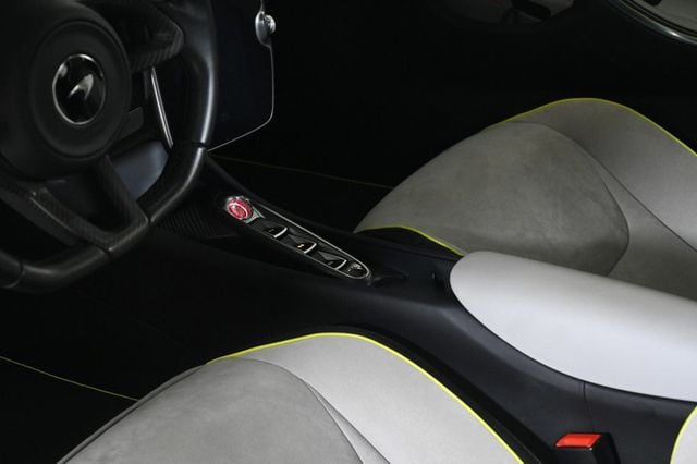 2023 McLaren Artura Performance Coupe - 22967572 - 13