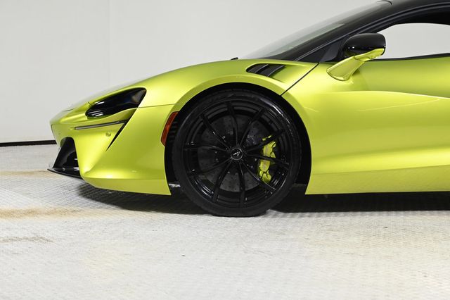 2023 McLaren Artura Performance Coupe - 22967572 - 23