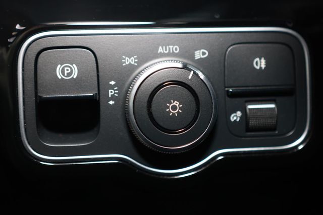 2023 Mercedes-Benz CLA AMG CLA 35 4MATIC Coupe - 22980516 - 23