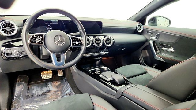 2023 Mercedes-Benz CLA CLA 250 4MATIC Coupe with AMG Line & Premium Pkgs + Heated Seats - 22974870 - 11