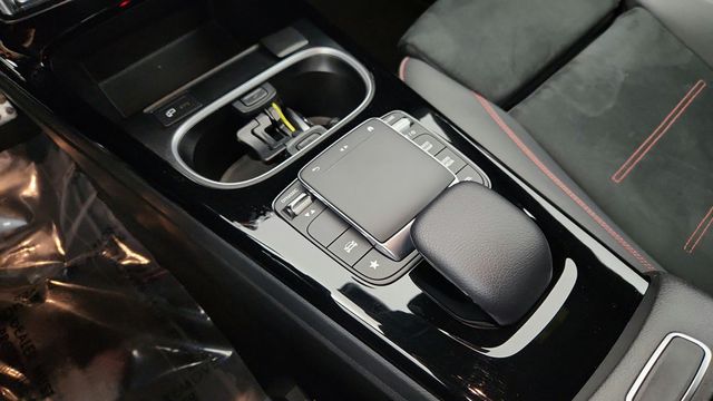 2023 Mercedes-Benz CLA CLA 250 4MATIC Coupe with AMG Line & Premium Pkgs + Heated Seats - 22974870 - 31