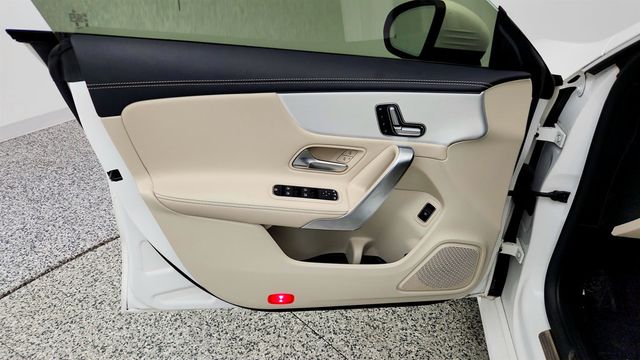 2023 Mercedes-Benz CLA CLA 250 Coupe w/ Premium Pkg, Multimedia Pkg & Parking Assist - 23065712 - 10