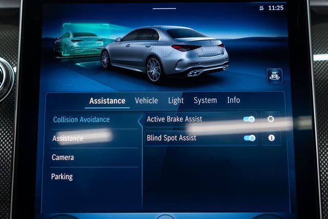 2023 Mercedes-Benz C-Class AMG C 43 4MATIC Sedan - 23041454 - 25