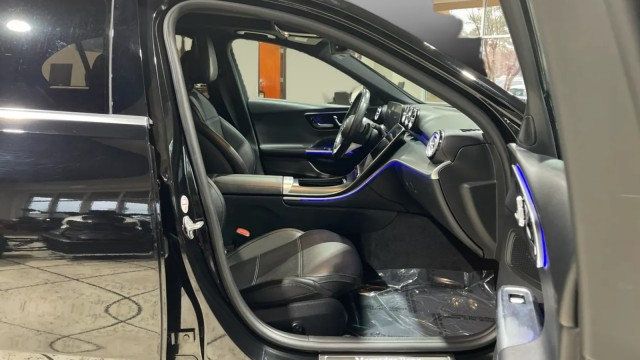 2023 Mercedes-Benz C-Class C 300 4MATIC Sedan - 22983168 - 10