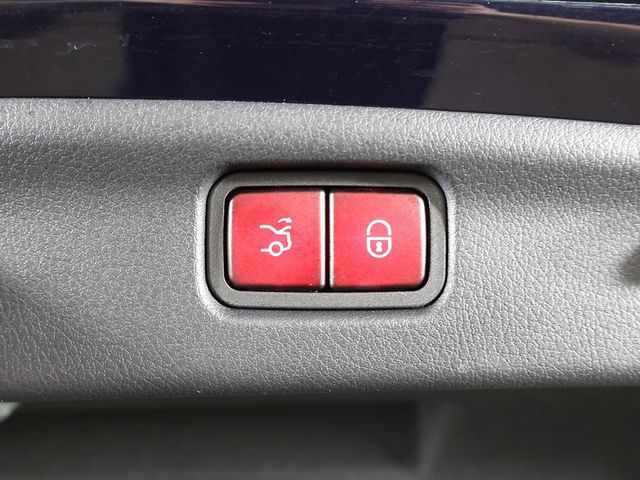 2023 Mercedes-Benz C-Class C 300 4MATIC Sedan - 22994570 - 20