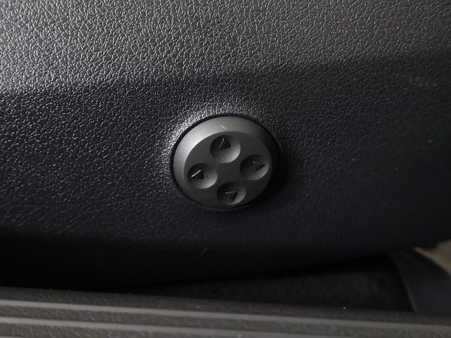 2023 Mercedes-Benz C-Class C 300 4MATIC Sedan - 22994570 - 34