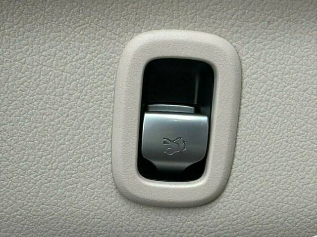 2023 Mercedes-Benz C-Class C 300 4MATIC Sedan - 23065158 - 30