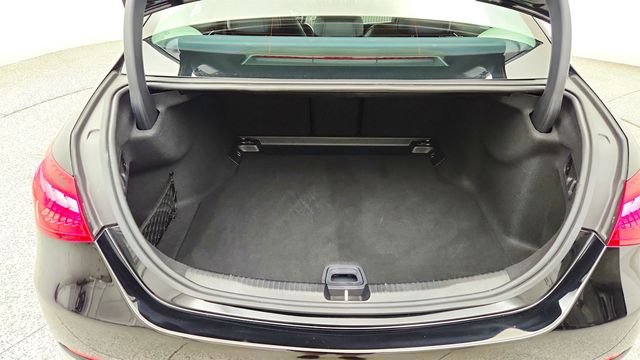 2023 Mercedes-Benz C-Class C 300 Sedan w/ Natural Grain Black Wood Trim - 23082245 - 19