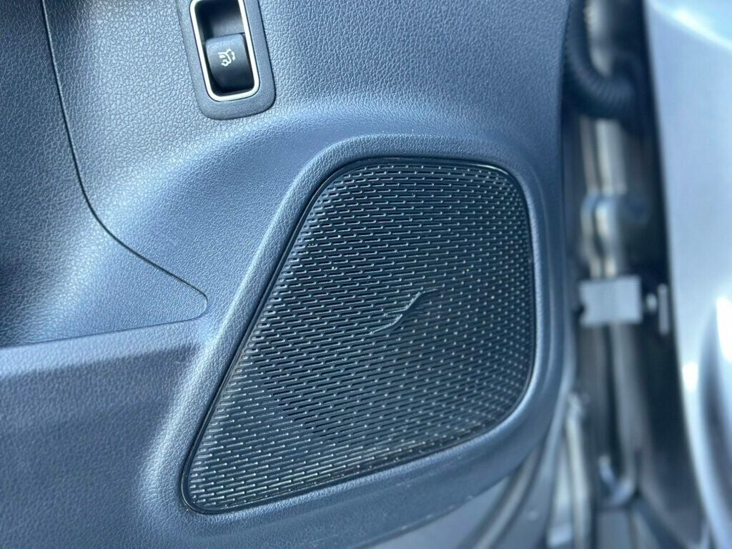 2023 Mercedes Benz EQB photo 13