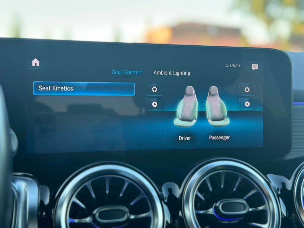 2023 Mercedes Benz EQB photo 38