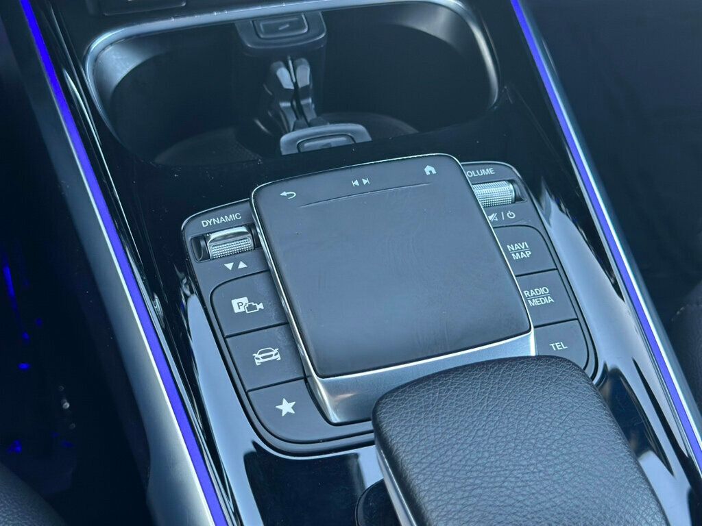 2023 Mercedes Benz EQB photo 40