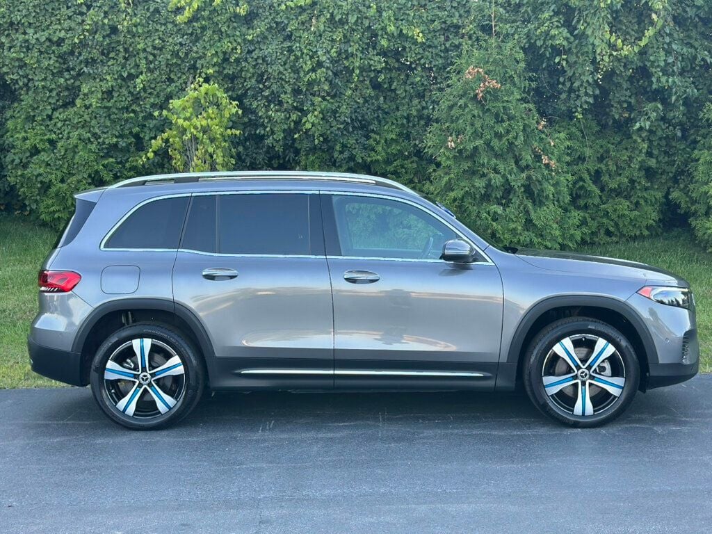 2023 Mercedes Benz EQB photo 7